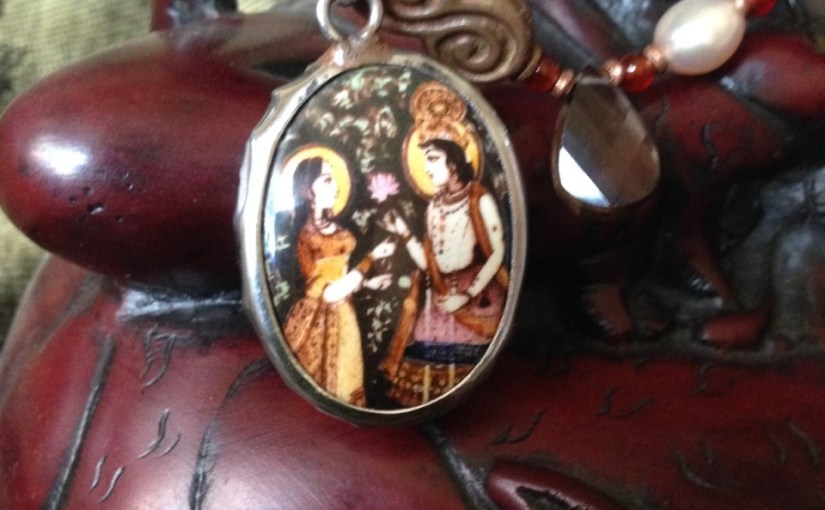 Beads by Dawn Isodora 2016 photo by AM Hunter 2016